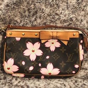 Louis Vuitton Pouchette